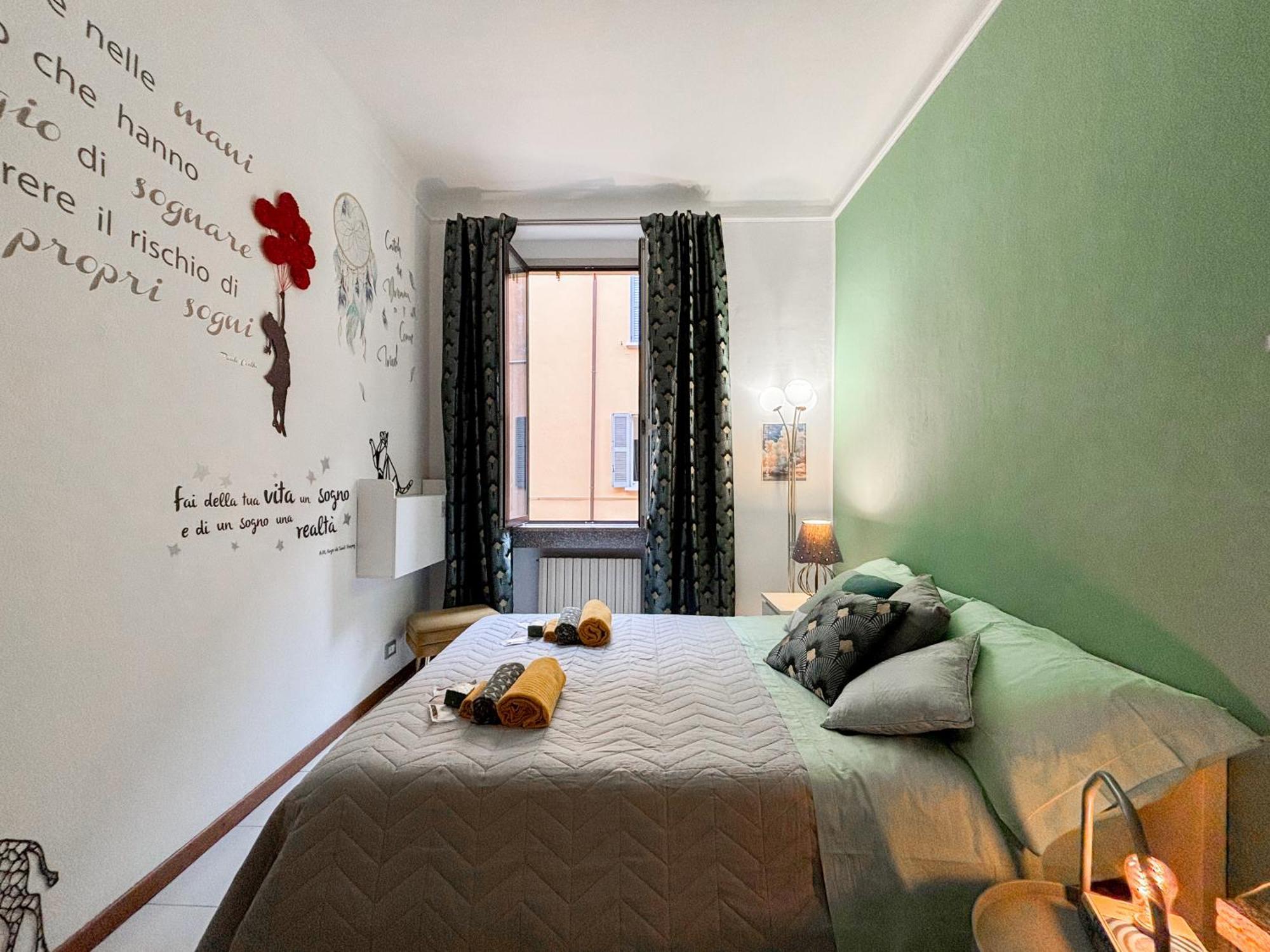 Elegant Three-room In Porta Romana Milano