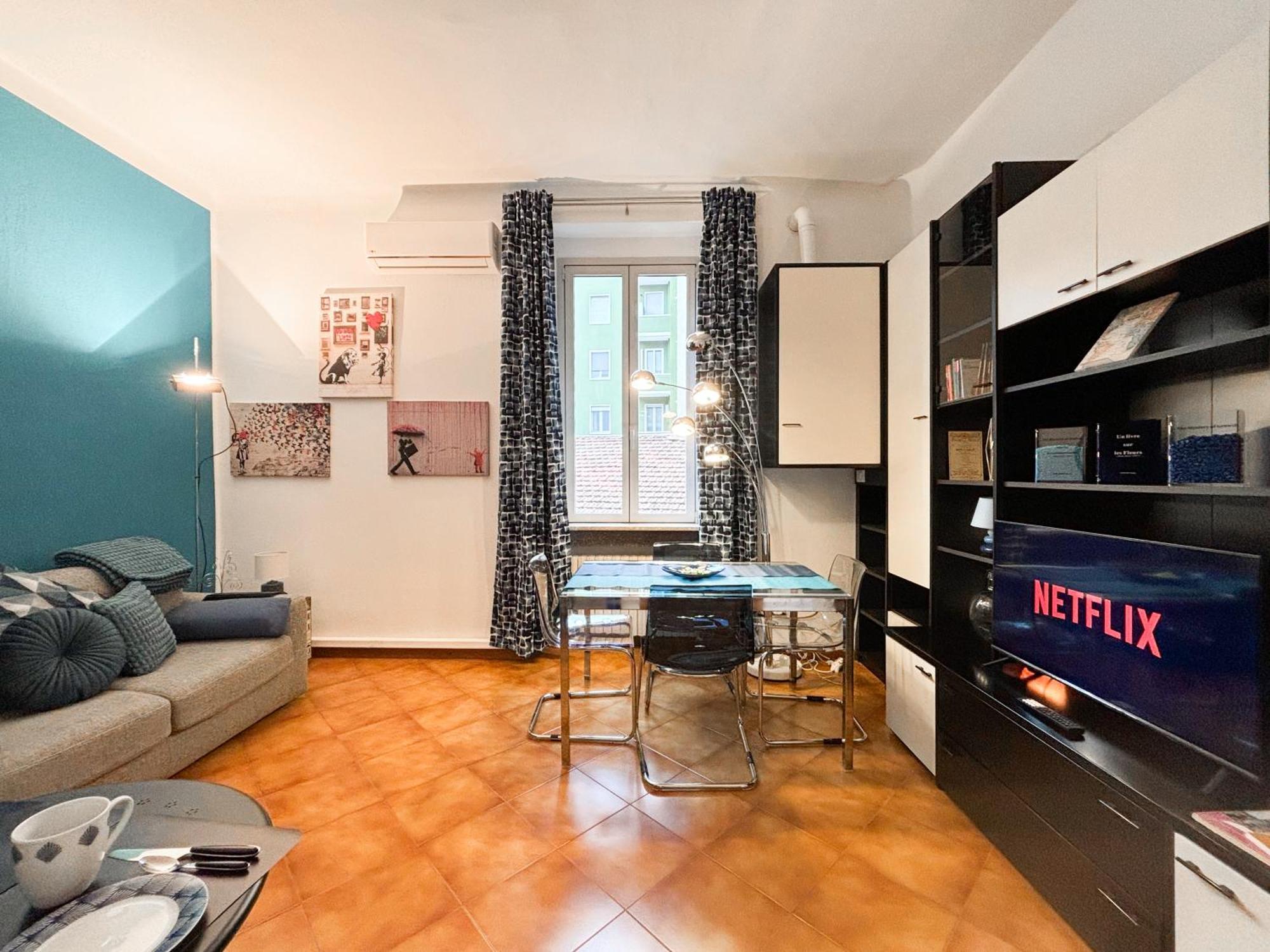 Elegant Three-room In Porta Romana Appartamento